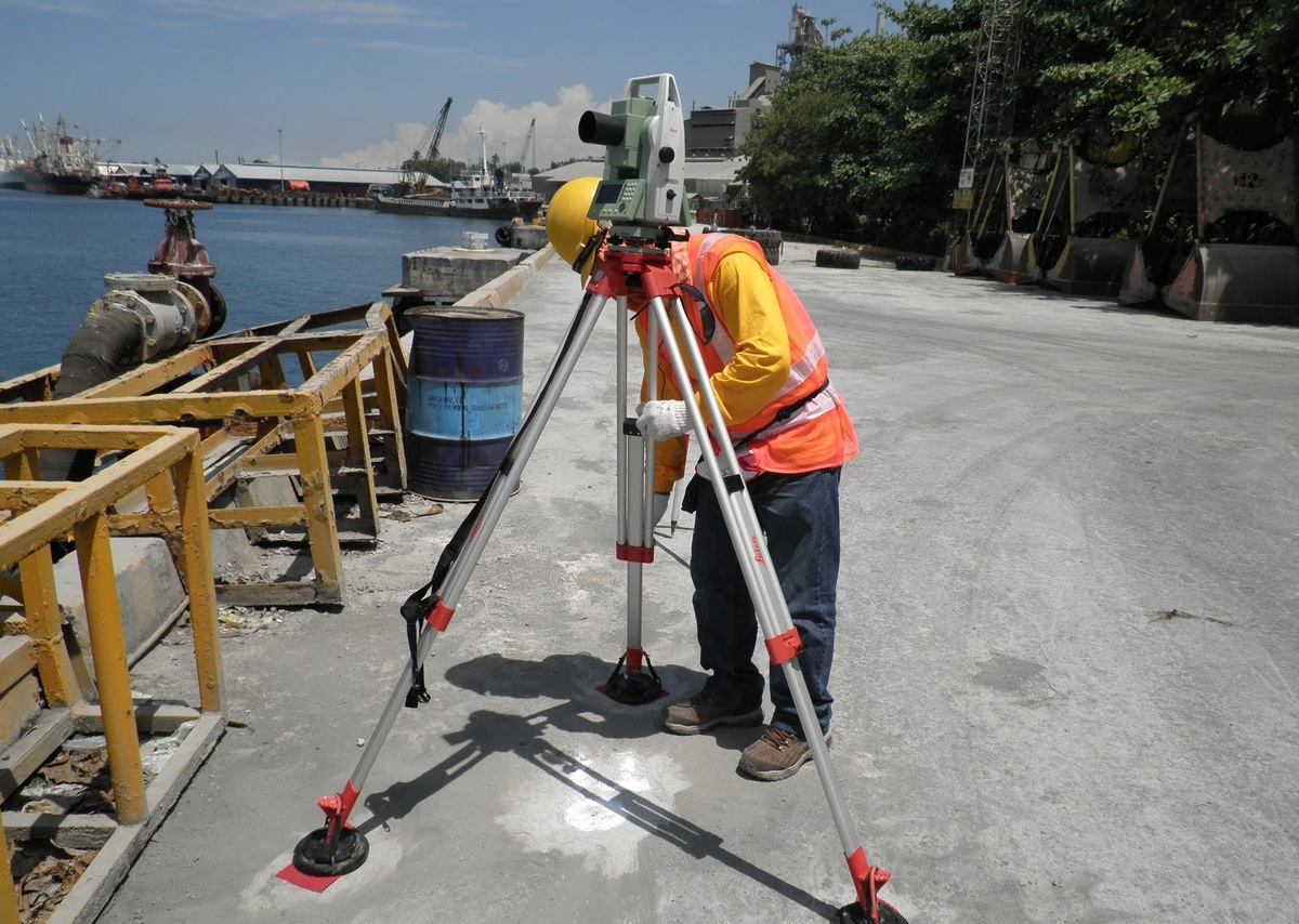 Land Surveyor Techniques